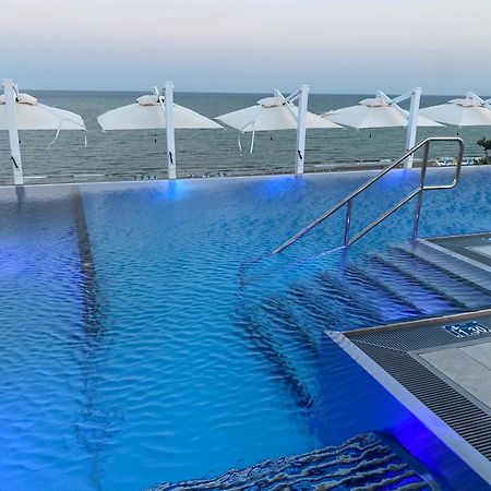 Unico Hotel Каорле Экстерьер фото
