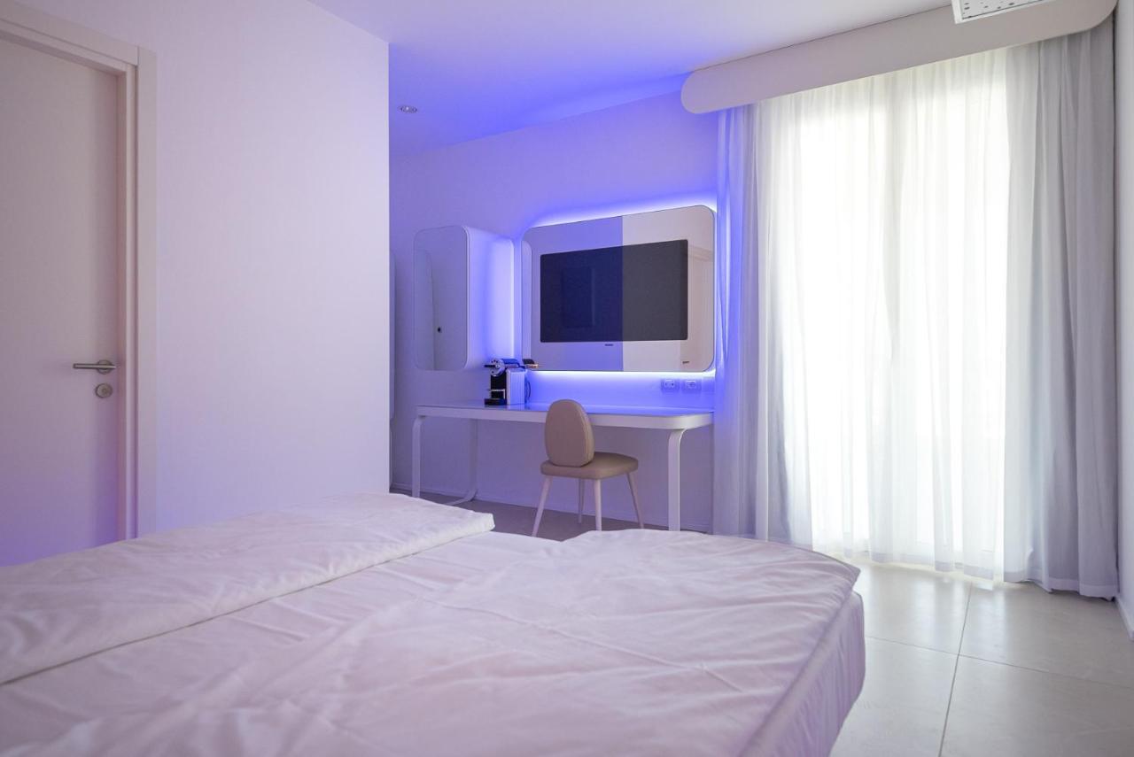 Unico Hotel Каорле Экстерьер фото